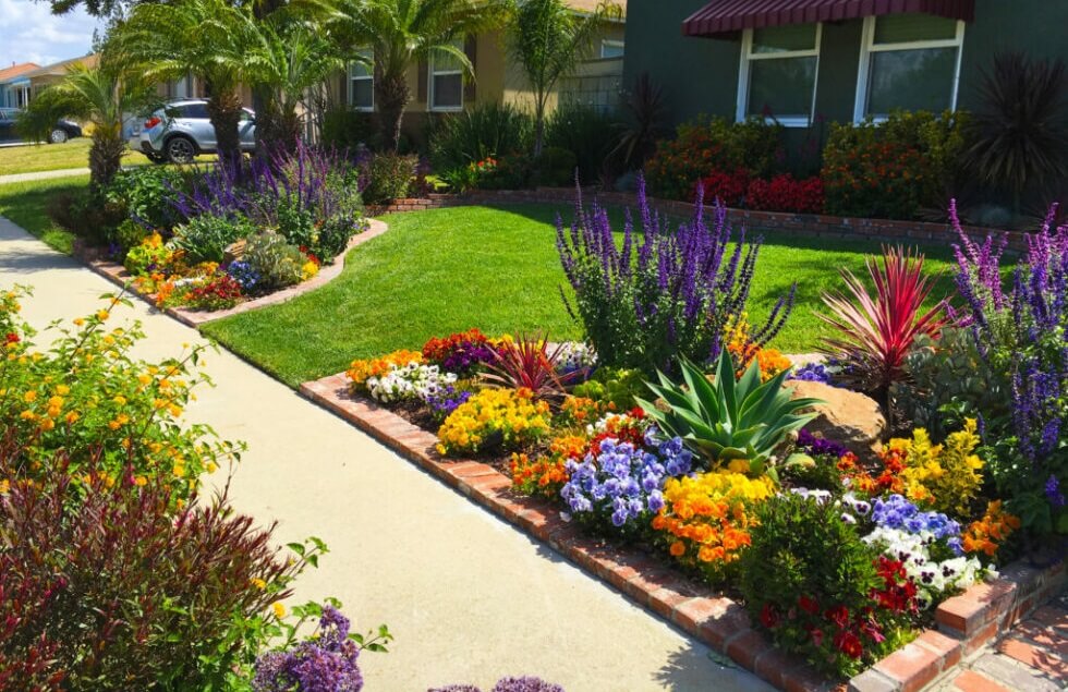 5 Ways to Improve Your Home’s Landscaping this Spring